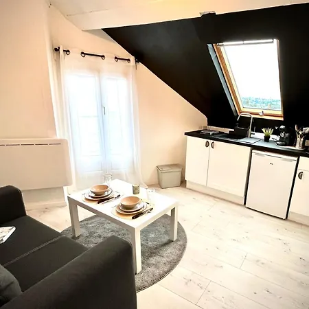 L'etage Secret Apartment *